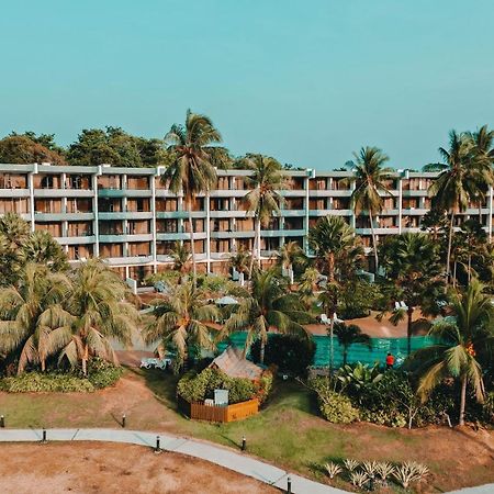 Tunamaya Beach & Spa Resort- Десару Экстерьер фото